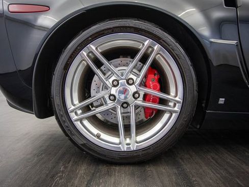 Used 2006 Chevrolet Corvette Z06 w/ Preferred Equipment Group image 35