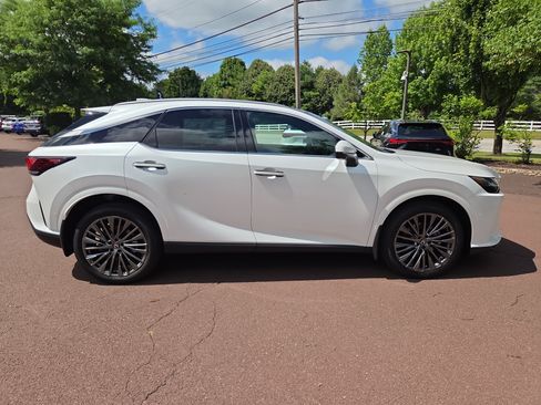 New 2026 Lexus RX 350 AWD w/ Convenience Package image 2