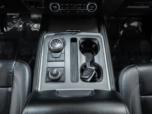 Used 2019 Ford Expedition Max XLT w/ Equipment Group 202A image 39