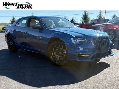 Used 2022 Chrysler 300 Touring L w/ Comfort Group AWD/4WD image 1