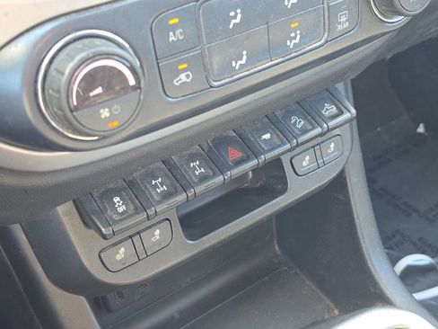 Used 2019 Chevrolet Colorado ZR2 image 26