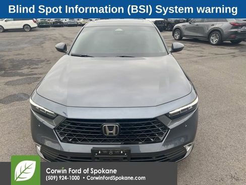 Used 2025 Honda Accord Touring image 11