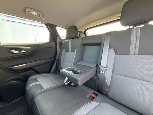 Used 2025 Chevrolet Blazer LT FWD image 21