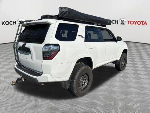 Used 2021 Toyota 4Runner TRD Off-Road Premium w/ Moonroof Package AWD/4WD image 8