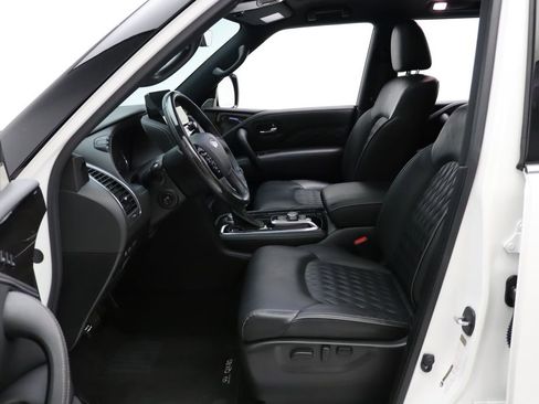 Used 2024 INFINITI QX80 Sensory image 14