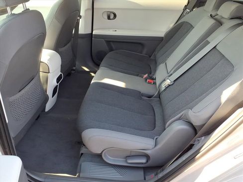 New 2025 Hyundai Ioniq 5 SE image 13