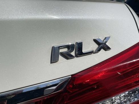 Used 2014 Acura RLX w/ Technology Package FWD image 9