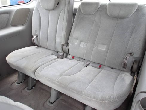 Used 2006 Kia Sedona EX FWD image 7