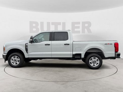 New 2026 Ford F250 XLT image 2