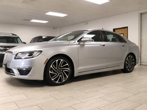 Used 2020 Lincoln MKZ Reserve w/ Elements Package FWD image 3