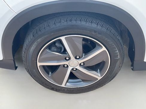 Used 2021 Honda HR-V LX image 28