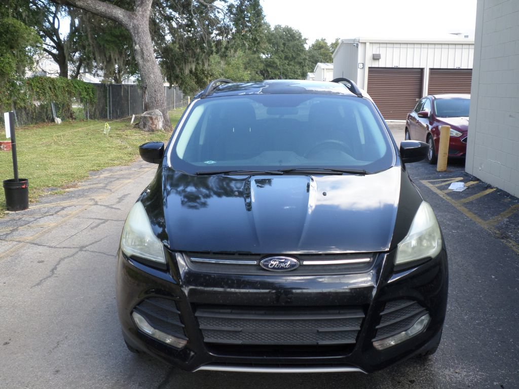 Used 2016 Ford Escape SE w/ SE Leather Comfort Package FWD image 3