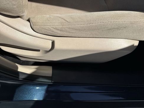 Used 2016 Nissan Rogue S w/ Appearance Package FWD image 45
