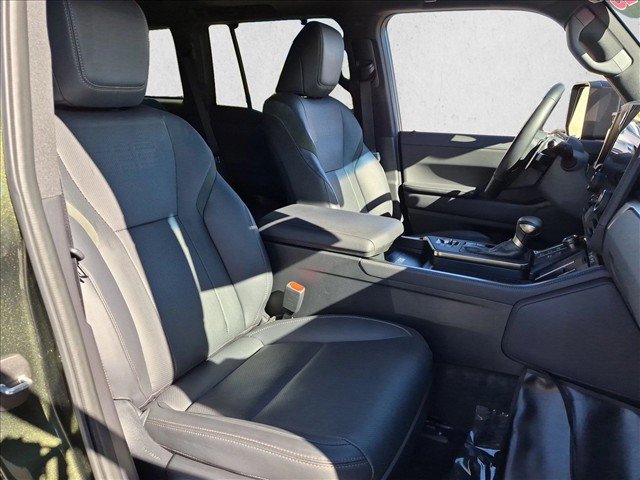Used 2025 Lexus GX 550 AWD/4WD image 22