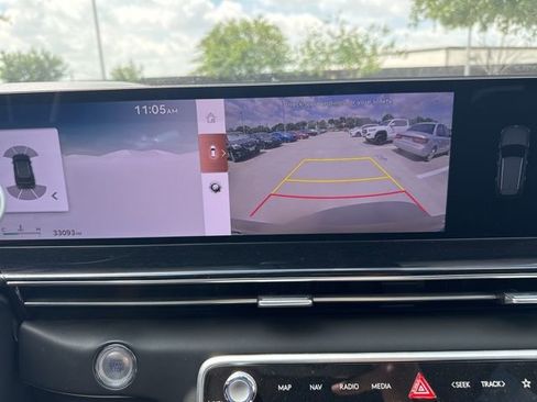 Used 2025 Genesis GV80 2.5T Standard AWD/4WD image 12