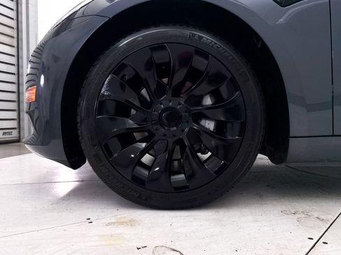 Used 2023 Tesla Model 3 Standard Range RWD image 15