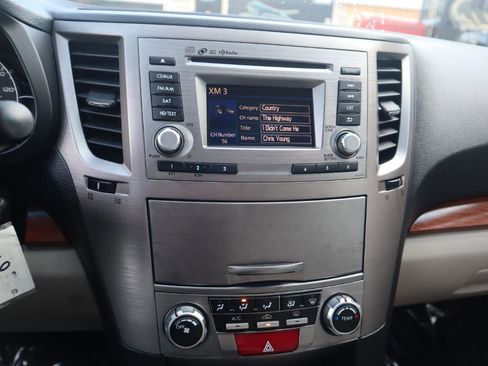 Used 2014 Subaru Outback 2.5i Premium image 62