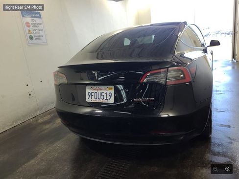 Used 2023 Tesla Model 3 Performance image 4