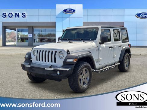 Used 2018 Jeep Wrangler Unlimited Sport AWD/4WD image 1