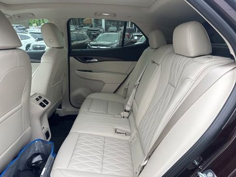Used 2023 Buick Envision Avenir FWD image 5