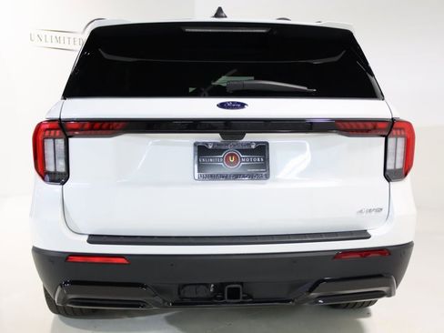 Used 2025 Ford Explorer ST-Line w/ Premium Package image 26