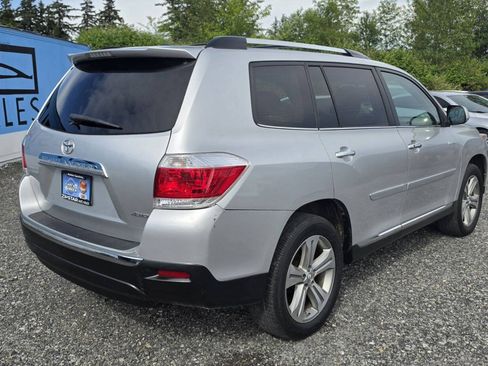 Used 2013 Toyota Highlander Limited AWD/4WD image 3
