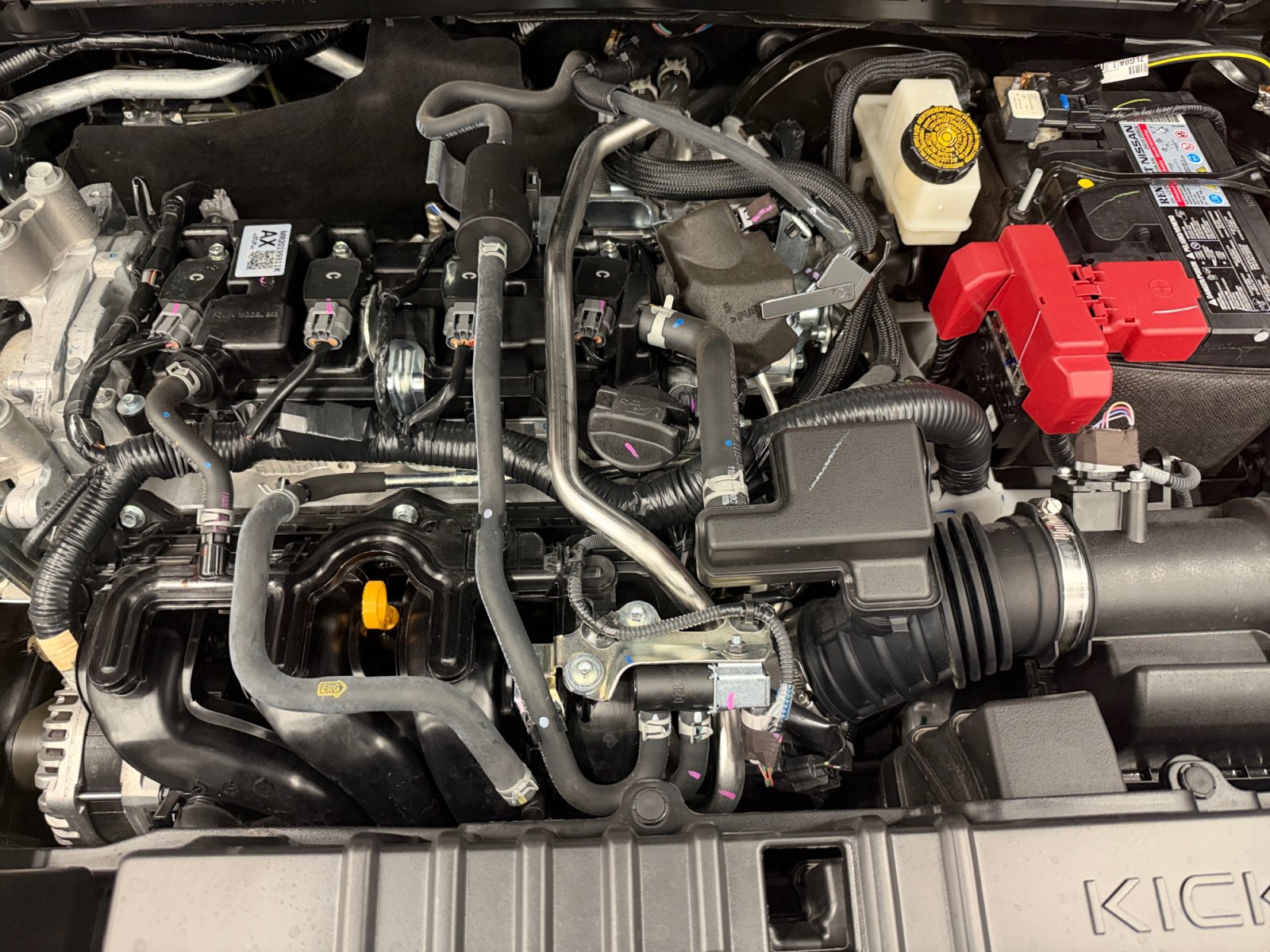 Used 2026 Nissan Kicks SR FWD image 28