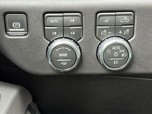 New 2026 GMC Sierra 1500 SLT w/ SLT Premium Plus Package image 31