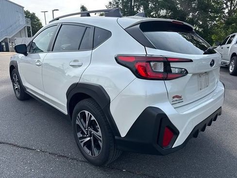 Used 2024 Subaru Crosstrek 2.0i Premium AWD/4WD image 2