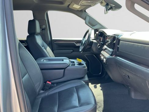 Used 2025 GMC Sierra 1500 SLT AWD/4WD image 15