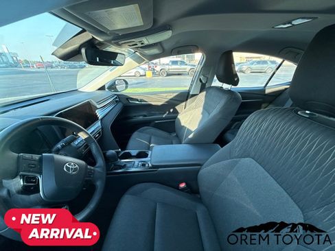 Used 2025 Toyota Camry LE w/ Convenience Package AWD/4WD image 20