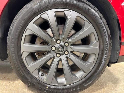 Used 2019 Land Rover Range Rover Velar R-Dynamic SE image 11