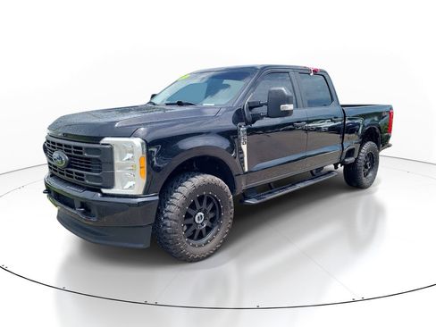 Used 2023 Ford F250 XL AWD/4WD image 5