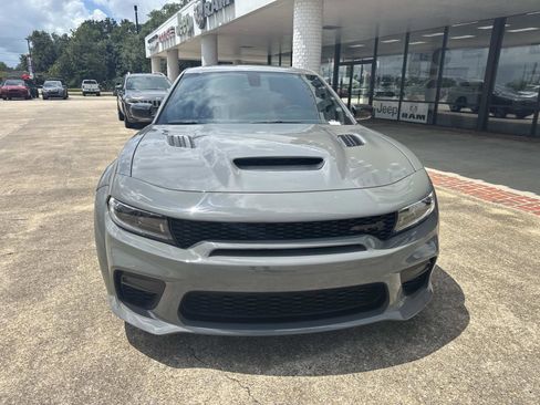 Used 2023 Dodge Charger SRT Hellcat w/ Harman/Kardon Audio Group image 2