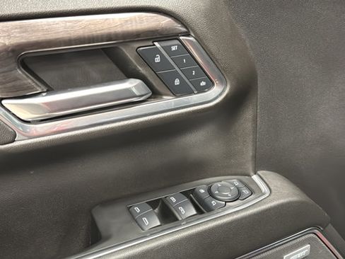 Used 2024 Chevrolet Silverado 1500 LTZ AWD/4WD image 21