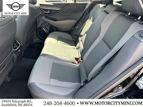 Used 2025 Subaru Outback Onyx Edition AWD/4WD image 15