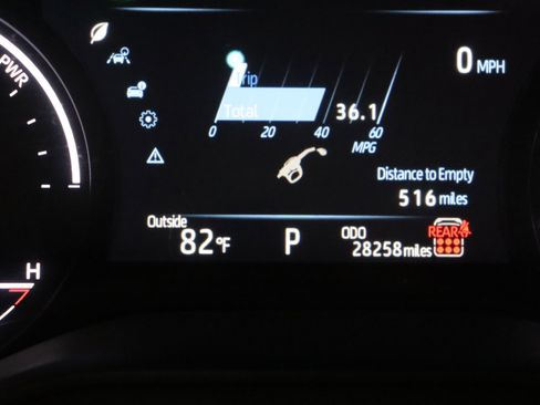 Certified 2025 Toyota Sienna LE image 39