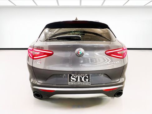 Used 2022 Alfa Romeo Stelvio Ti w/ Active Assist Plus Package image 5