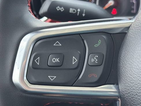 Used 2023 Jeep Gladiator Rubicon w/ LED Lighting Group AWD/4WD image 18