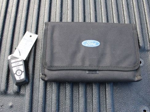 Used 2020 Ford F250 Lariat w/ Lariat Ultimate Package image 35