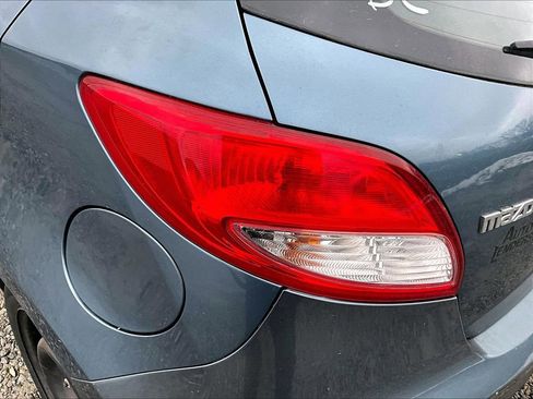 Used 2014 MAZDA MAZDA2 Sport image 18