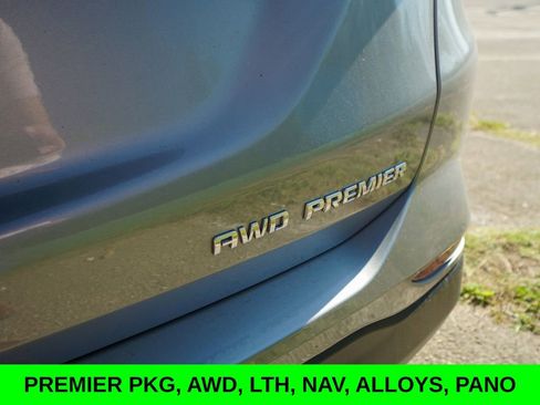 Used 2023 Chevrolet Equinox Premier image 3