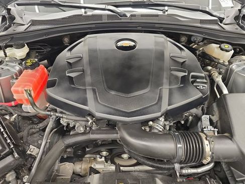 Used 2023 Chevrolet Camaro LT RWD image 32
