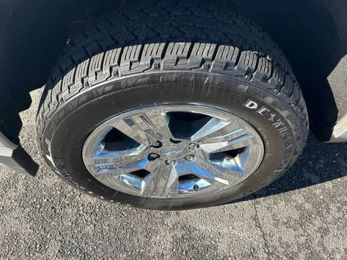 Used 2017 Chevrolet Silverado 1500 Custom w/ Custom Convenience Package image 21