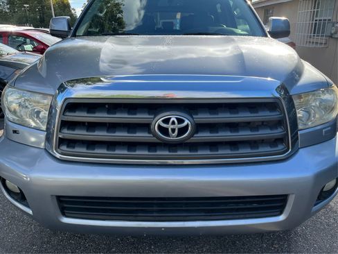 Used 2013 Toyota Sequoia SR5 image 14