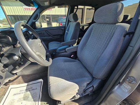 Used 2004 Toyota Tundra SR5 AWD/4WD image 9