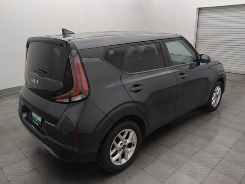 Used 2024 Kia Soul LX w/ Option Group 015 FWD image 9