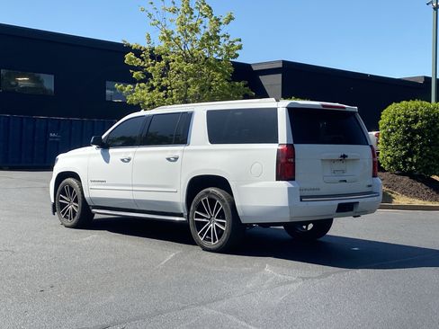 Used 2017 Chevrolet Suburban Premier RWD image 15