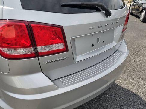 Used 2011 Dodge Journey Mainstreet w/ Popular Equipment Group FWD image 40