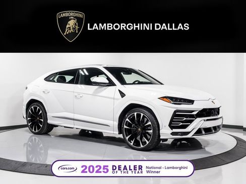 Used 2021 Lamborghini Urus image 1